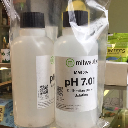 Milwaukee ph 7.01 Calibration Buffer Solution